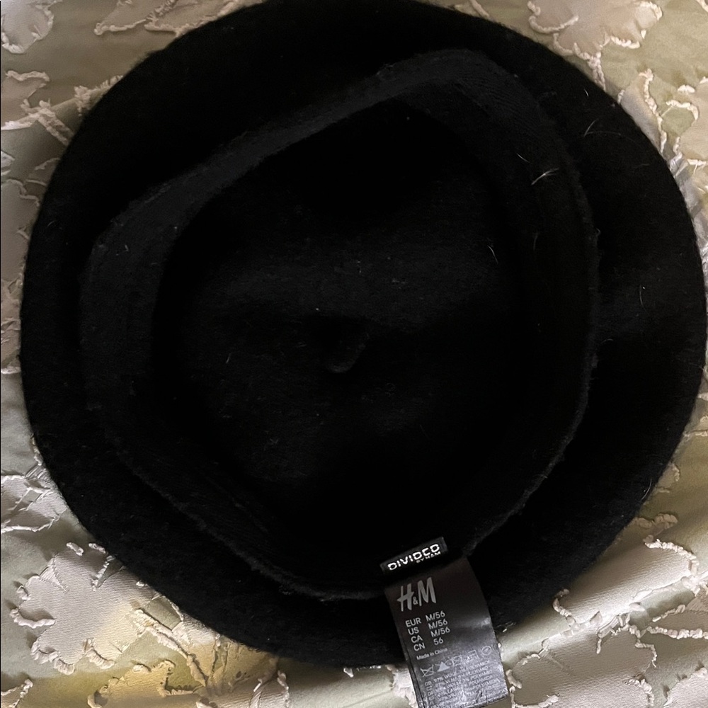 H&M Classic Black Beret